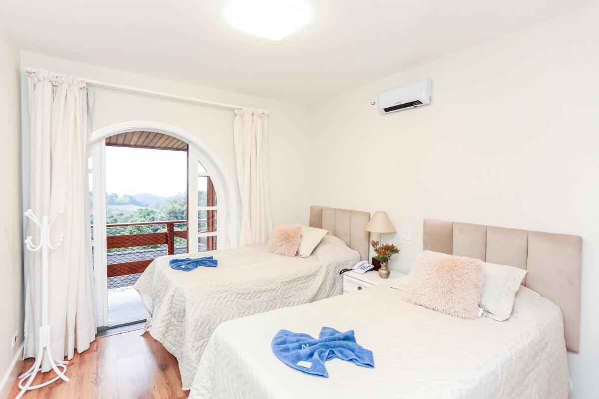 Quatre Saison 412 - Flat Nas Montanhas Perfeito Para Relaxar Campos do Jordao Ngoại thất bức ảnh